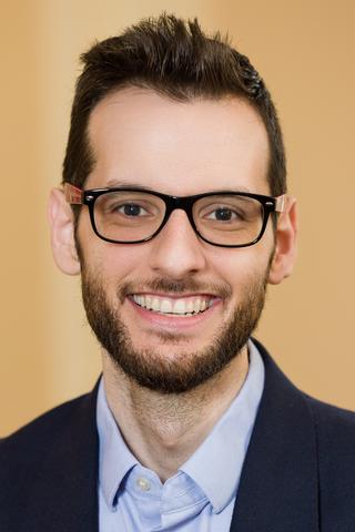 Headshot of Benjamin.