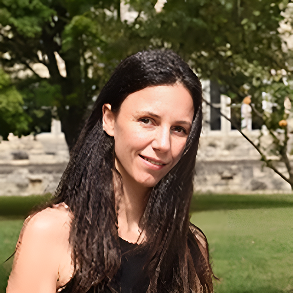 Headshot of Sophia Economou.